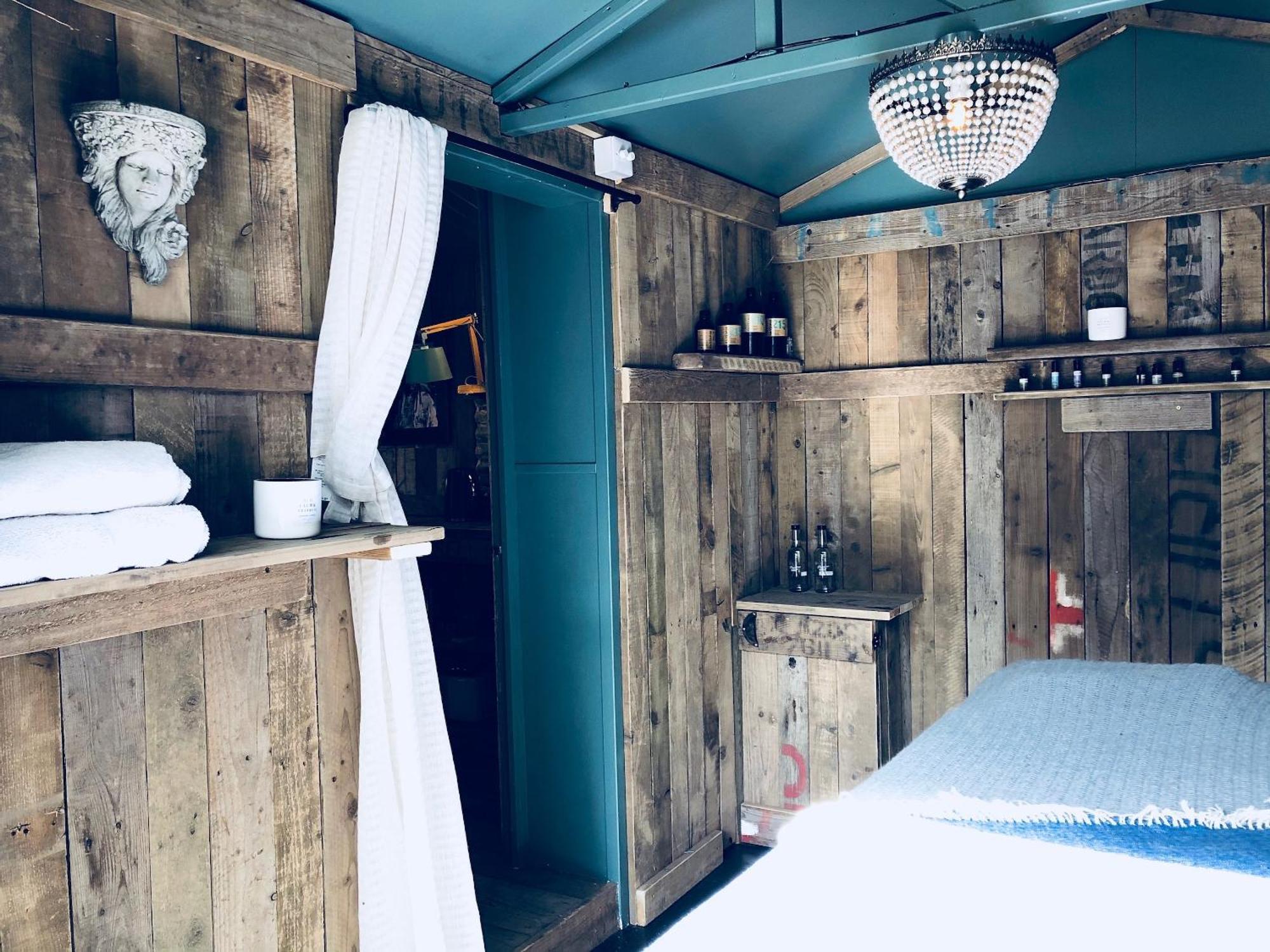Little Lodge At Blue Door Barns Beddingham Exterior photo